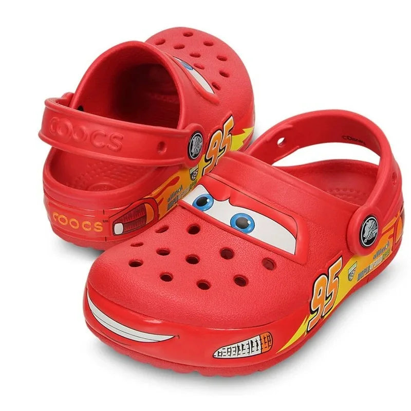 Lightning Mcqueen Pixar Crocs flashing light Outdoor beach slippers Cute Cartoon anime Pool anti slip No95 cars slippers